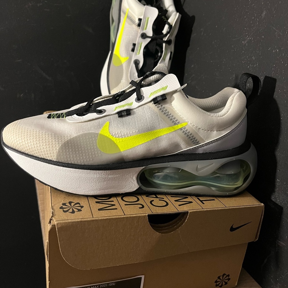 Nike Air Max White and Yellow Sneakers